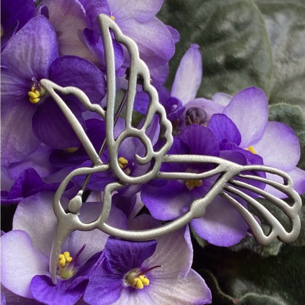 Vintage JJ (Jonette Jewelry Co.) Hummingbird Brooch